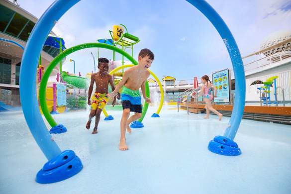 Royal Caribbean International, Freedom of the Seas, Splashaway Bay 1, AHendel.jpg